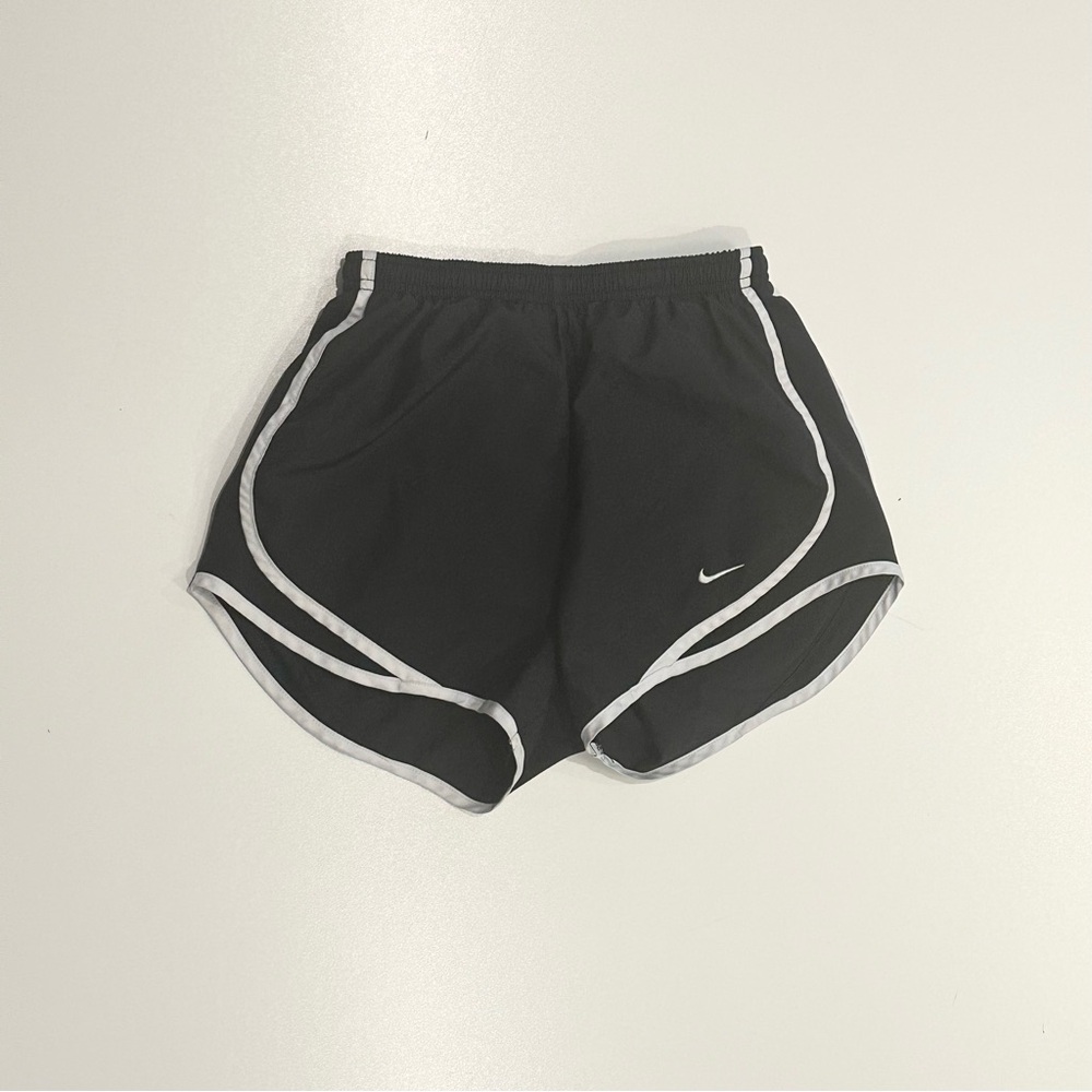 NIKE DRI-FIT BLACK AND WHITE SHORTS
